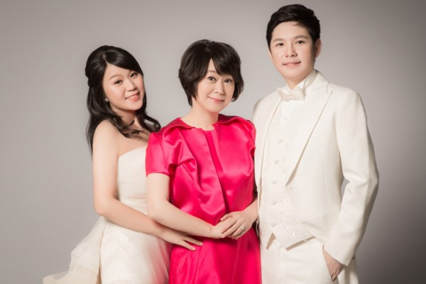 51岁「王月」嫁女儿,准女婿却故意「挑在李国修忌日求婚」.